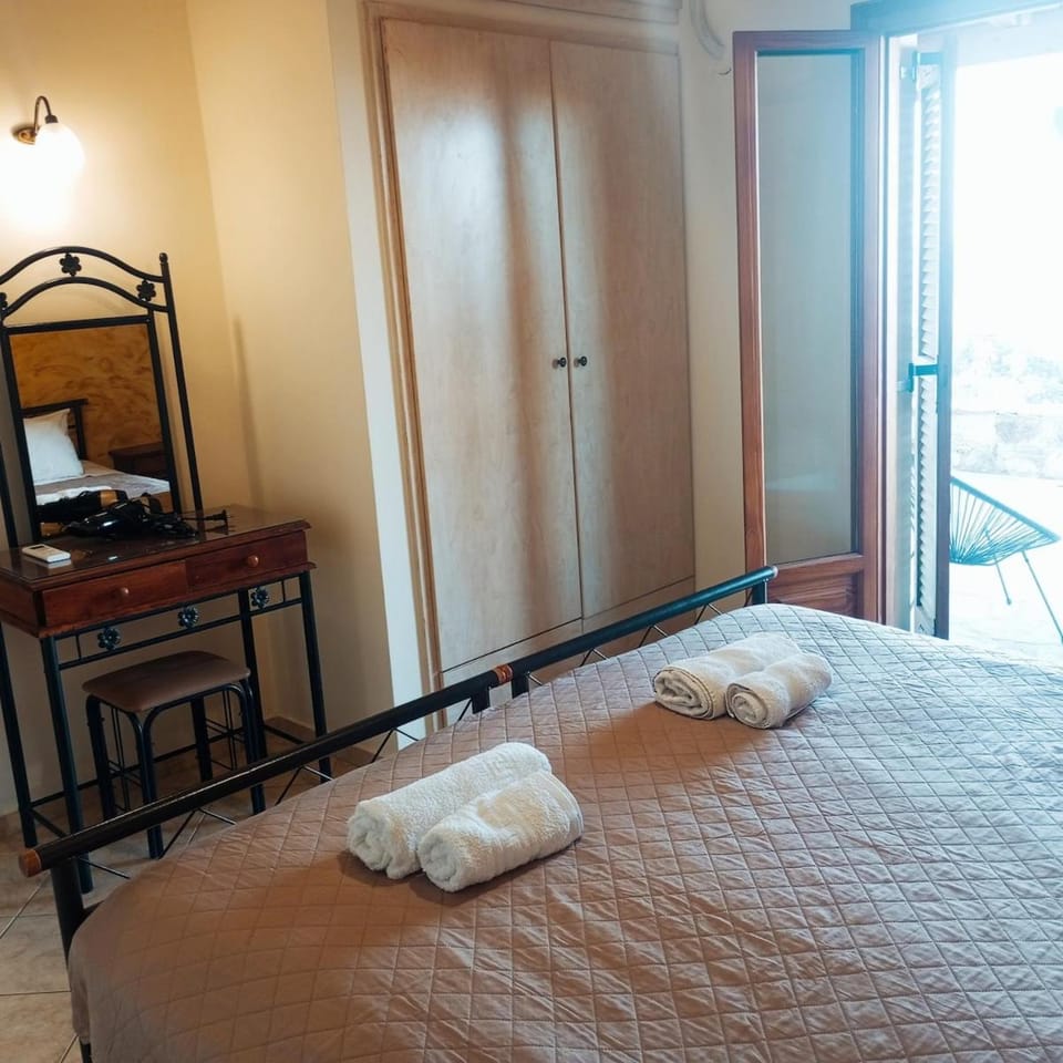 Iridis R & R Apartment in Crete
