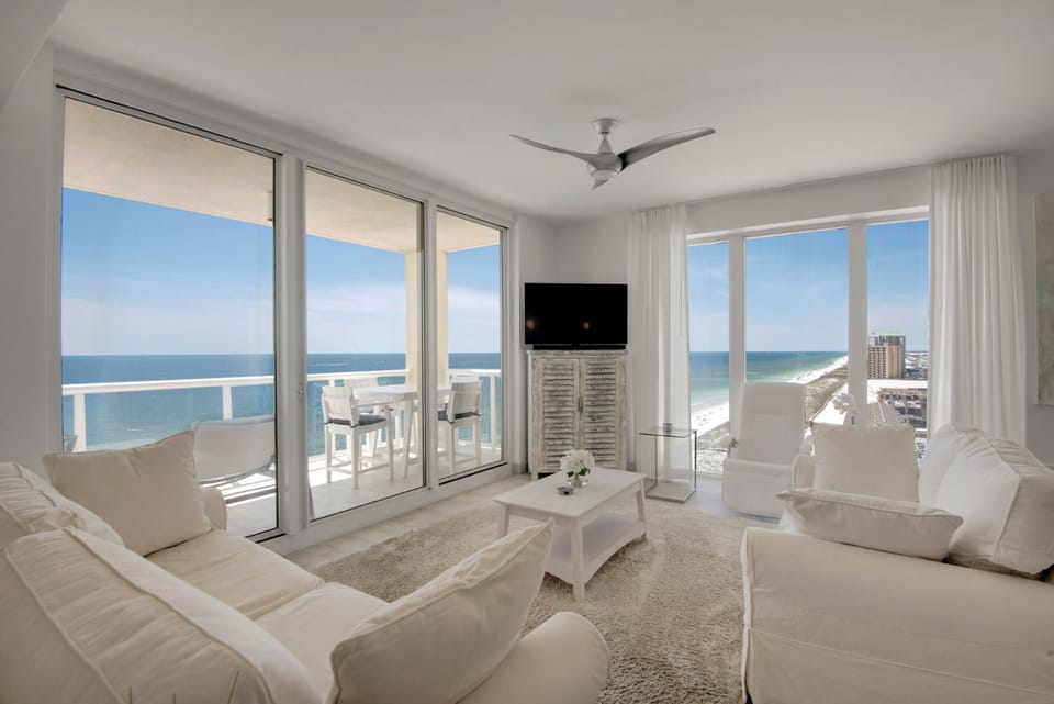 Sunscape by Gulf Coast Getaways Apartment in Pensacola Beach