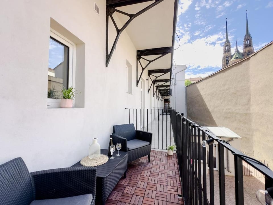 View (from property/room), Balcony/Terrace