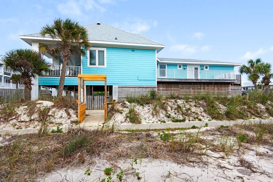 The Sunshine House by Gulf Coast Getaways House in Pensacola Beach