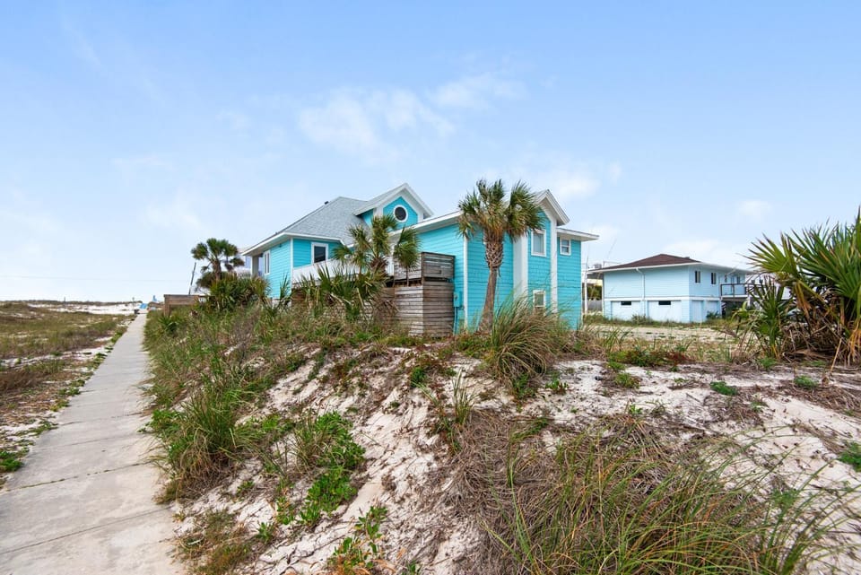 The Sunshine House by Gulf Coast Getaways House in Pensacola Beach