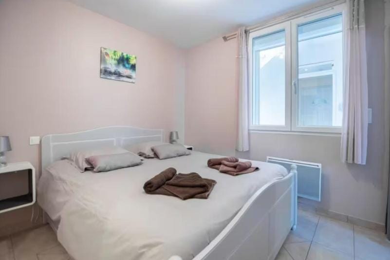 Appartement Améthyste Vals les bains Apartment in Provence-Alpes-Côte d'Azur