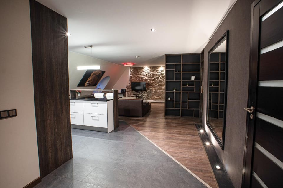 Kitchen or kitchenette, Living room, Seating area