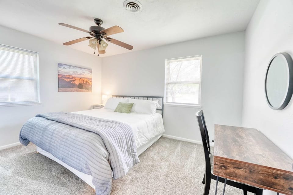 E street House in Rogers