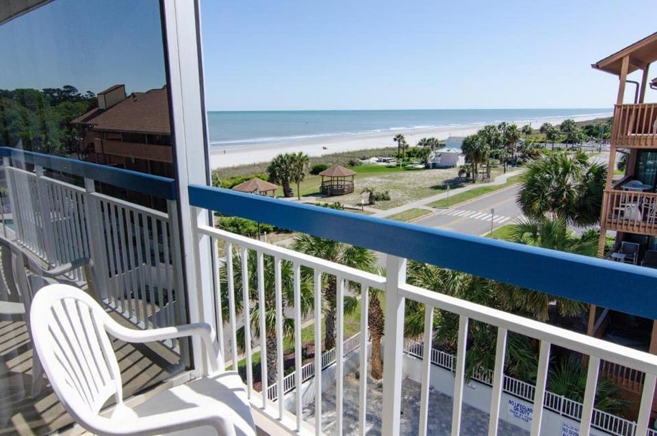 Floor-To-Ceiling Window Beach Views House in Myrtle Beach