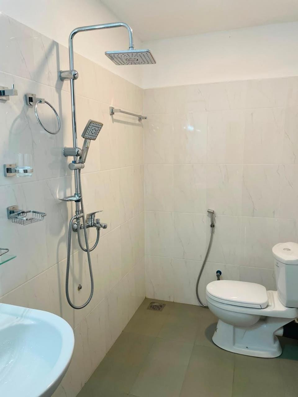 Tropic In Villa Bed and Breakfast in Kamburugamuwa