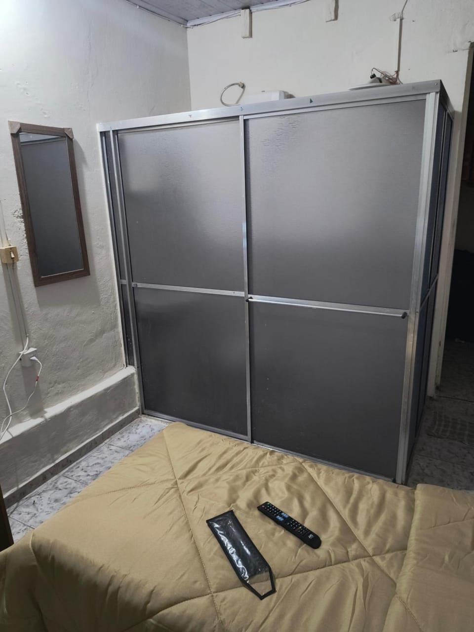 Quarto individual privado mobiliado Bed and Breakfast in State of São Paulo
