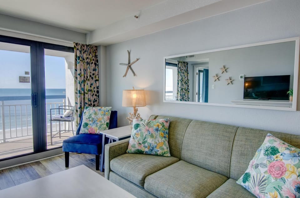 Wake Up w/The Ocean Sunrise House in Myrtle Beach
