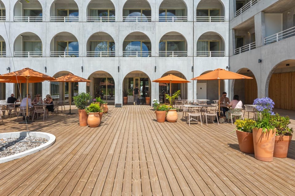 Patio, Restaurant/places to eat