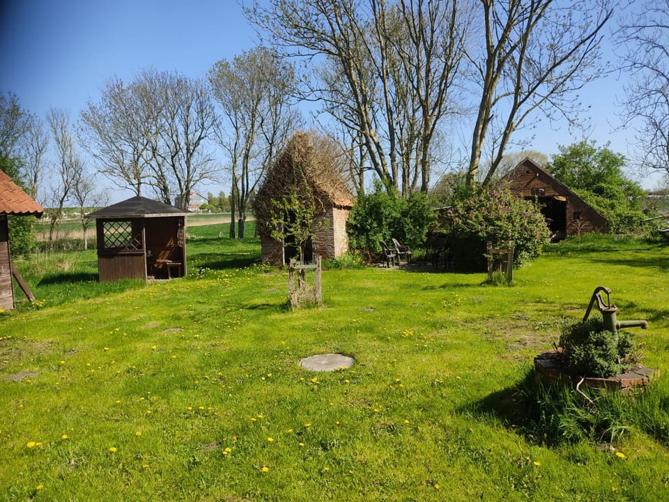 Property building, Garden