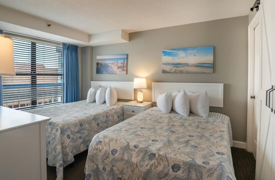 6-person Condo + Ocean Views House in Myrtle Beach