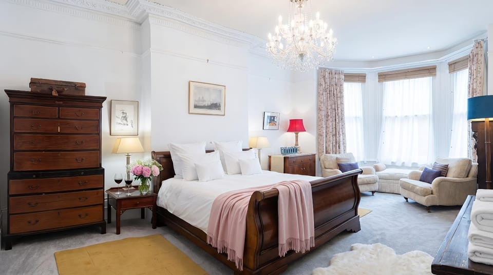 Bed, Bedroom, Sea view, Sea view, wardrobe
