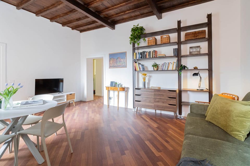 Communal lounge/ TV room, Living room, Seating area, Dining area