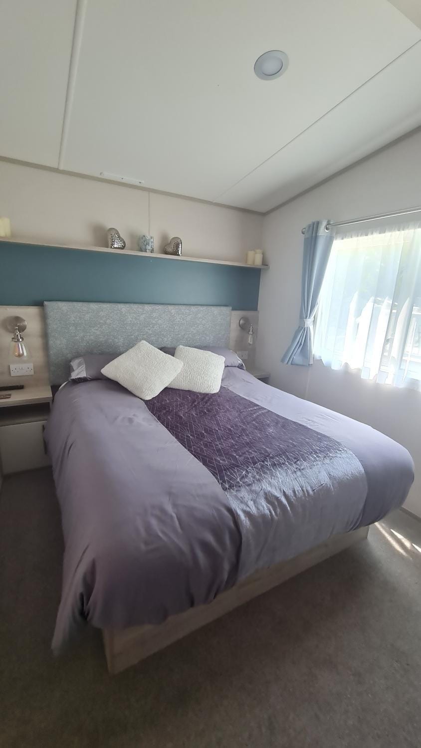 Stunning 2 bedroom static caravan near the beach, at Hoburne Devon Bay Campground/ 
RV Resort in Paignton