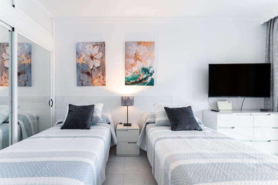 Living room, Bedroom