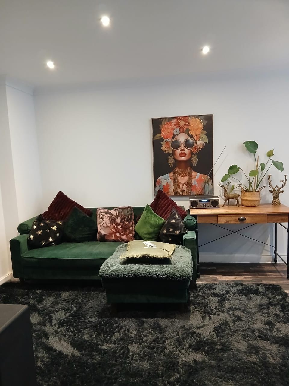 Contractors LONG TERM BOOKINGS House in City of Westminster