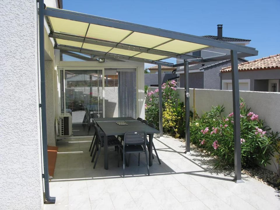 Day, View (from property/room), Balcony/Terrace, Dining area