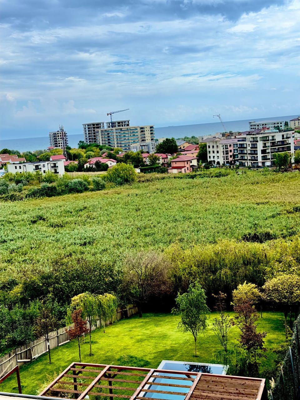 City view, Garden view, Sea view