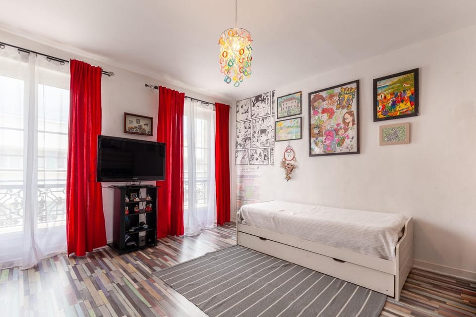 Property building, Living room