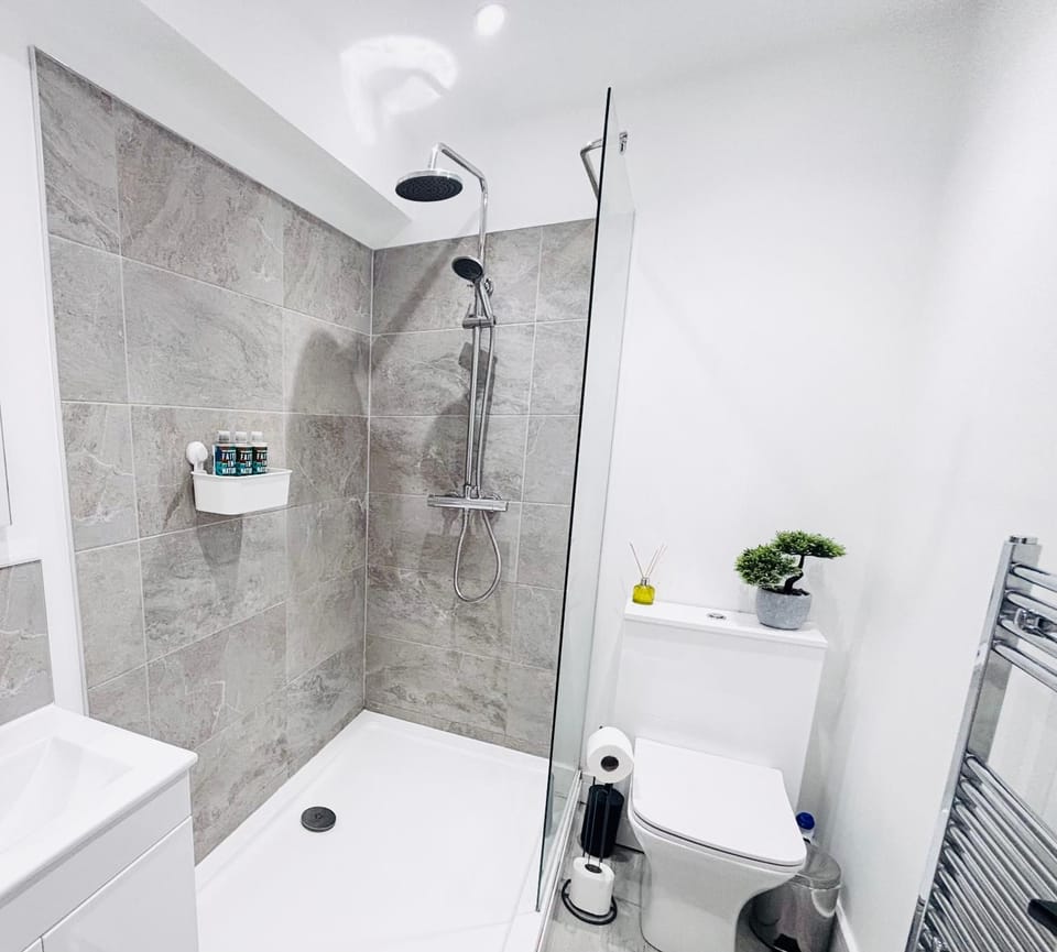 Shower, Toilet, Bathroom