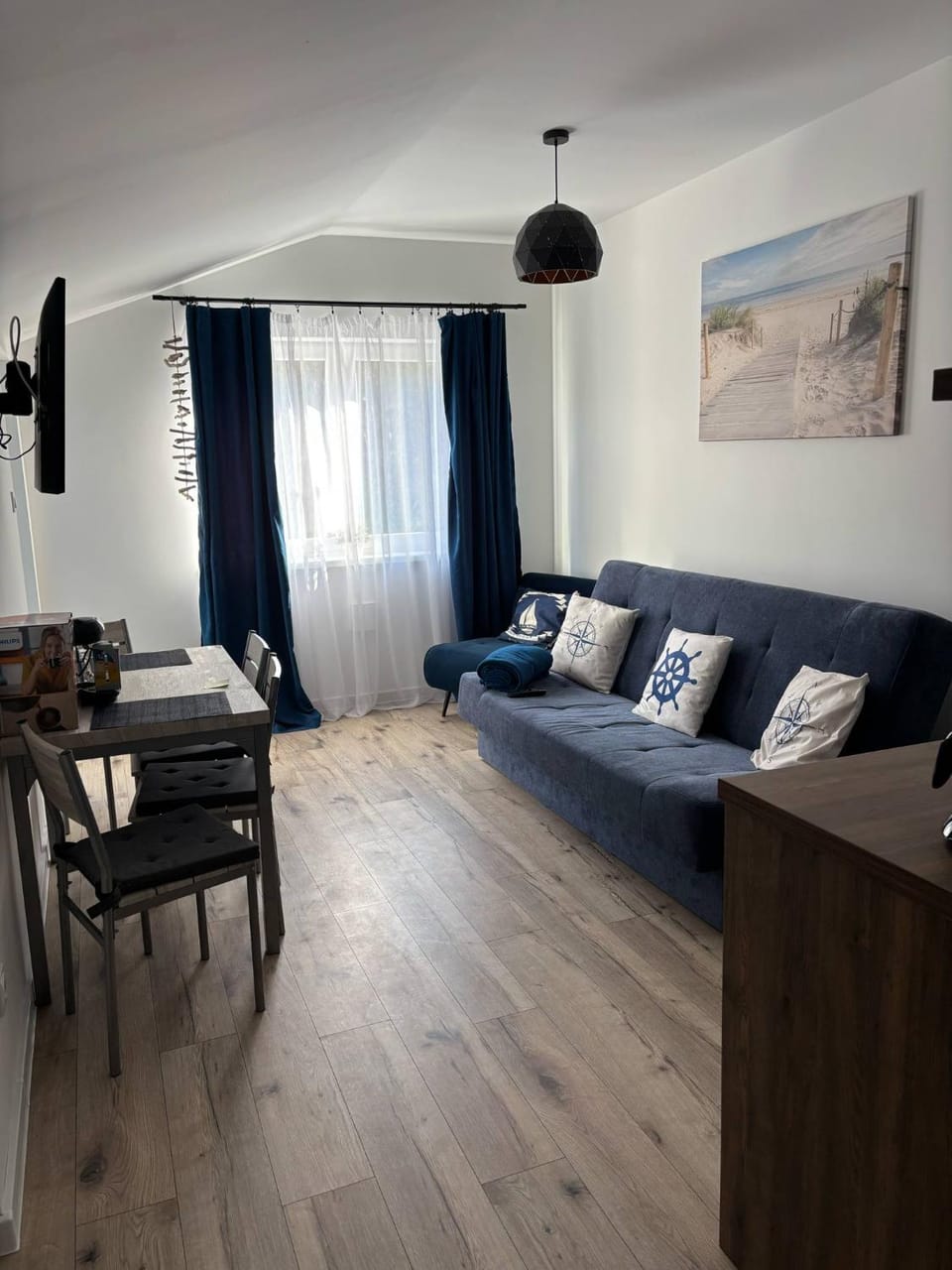 Blue Apartment B Dębina - prywatny taras na dachu , 400 m od morza, Apartment in Pomeranian Voivodeship