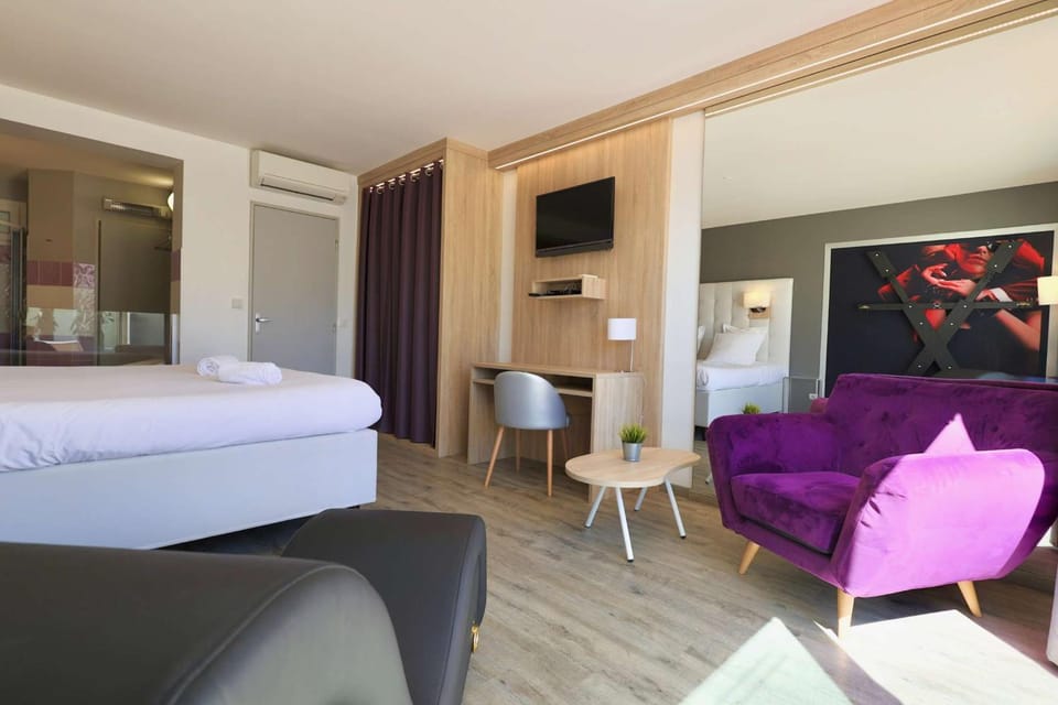 LOVE ROOM Jardin d'Eden BY AGN JE117 - Suite Junior Premium "réservé aux couples" Apartment in Agde