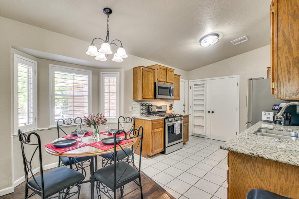 2 Mi to OU: Family-Friendly Retreat w/ Patio! House in Norman