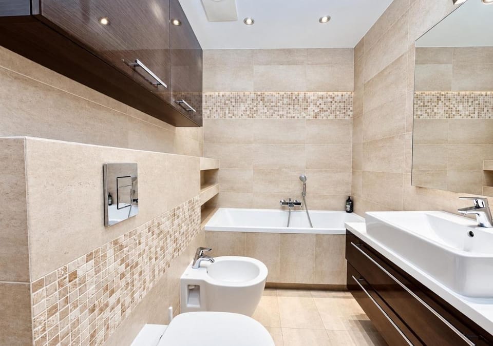 Shower, Toilet, Bathroom, Bath