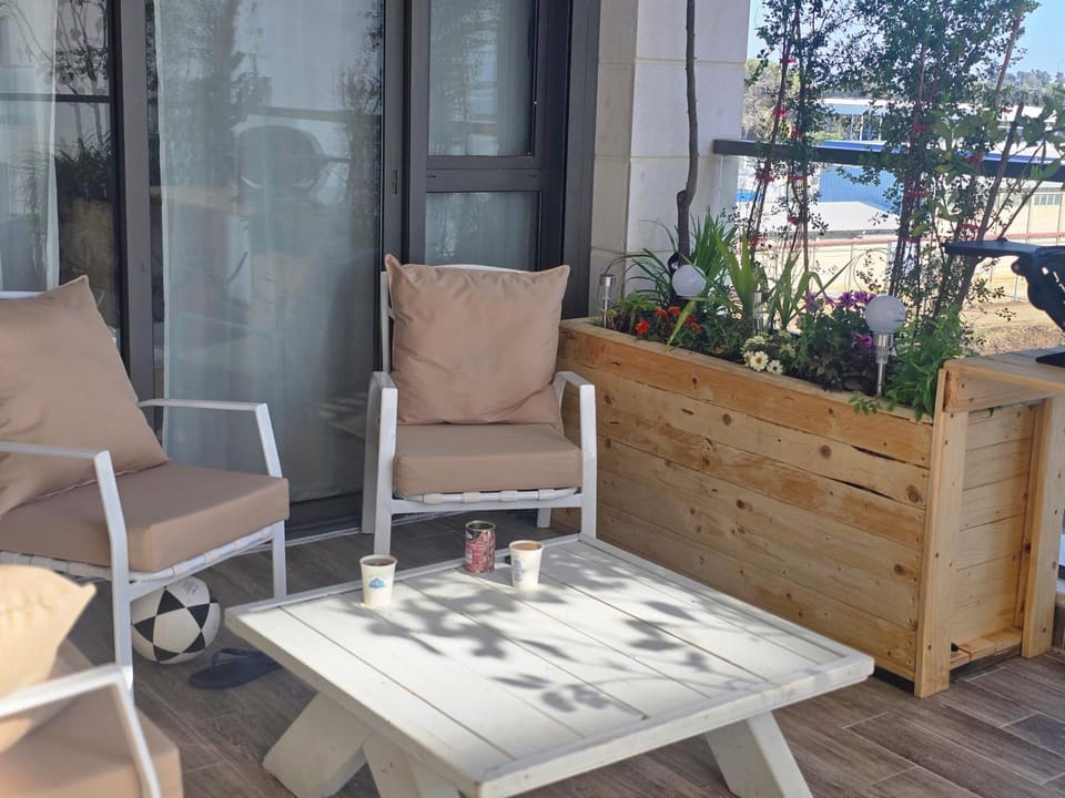 Nay-house Apartment in North District