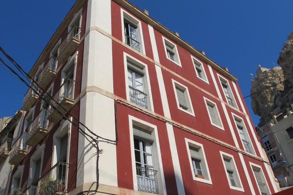 Stunning apartment in old town, centre & beach Apartment in Alicante