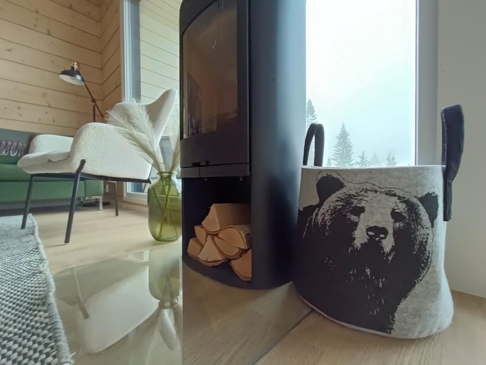 Karhunpesä Villa in Lapland