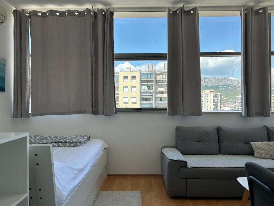 Photo of the whole room