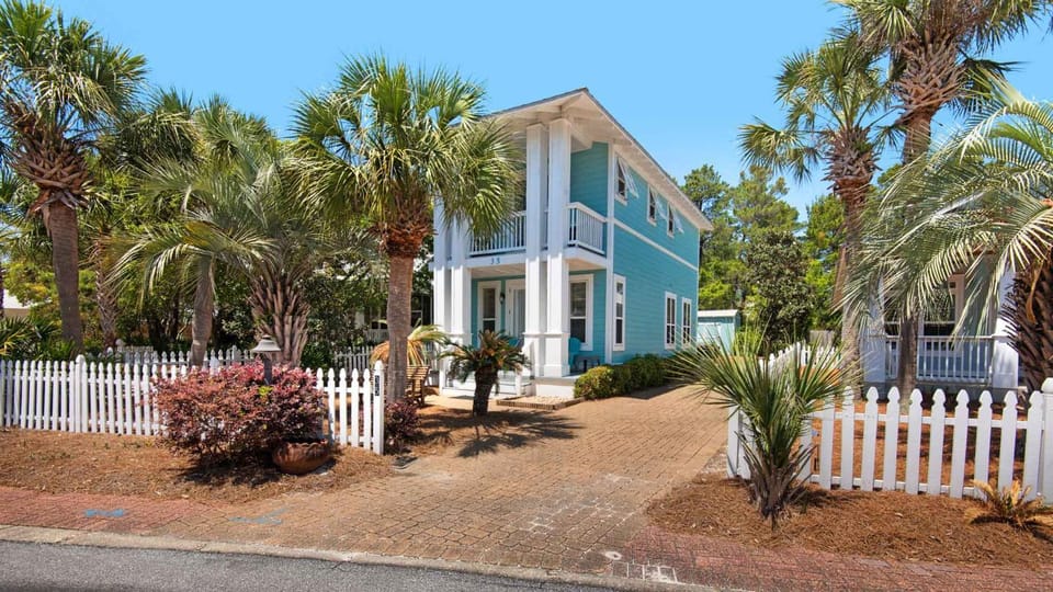 Walking on Waves House in South Walton County