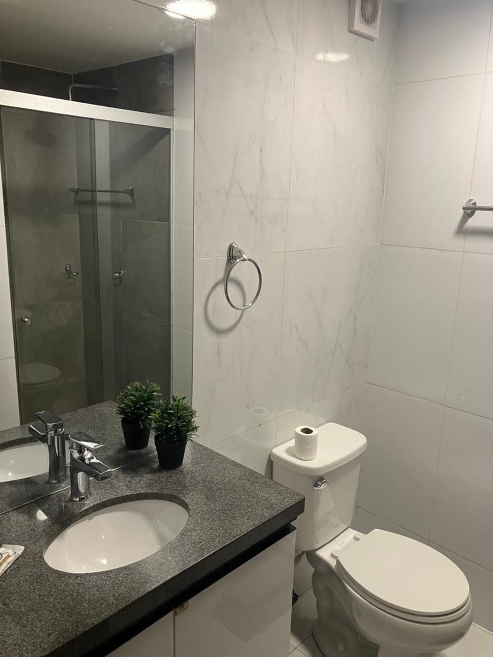 Brickell Las Brisas Apartment in Santa Cruz de la Sierra