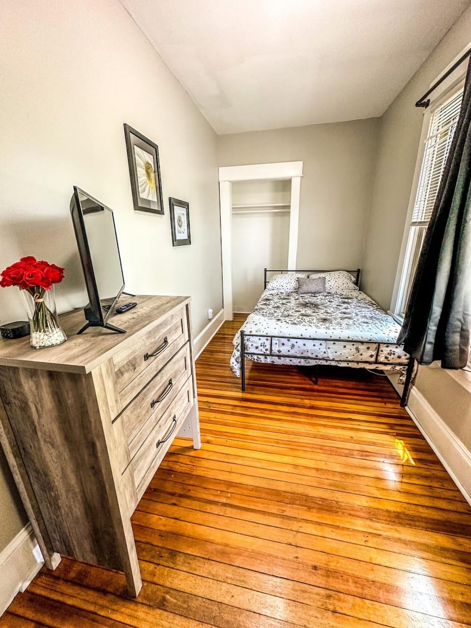 The Red House Albany NY 4 Bedroom Private Apartment Apartment in Albany