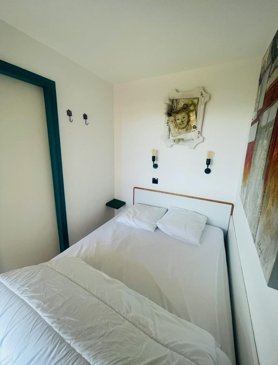 Lake view apartment with pool Apartment in Le Barcarès