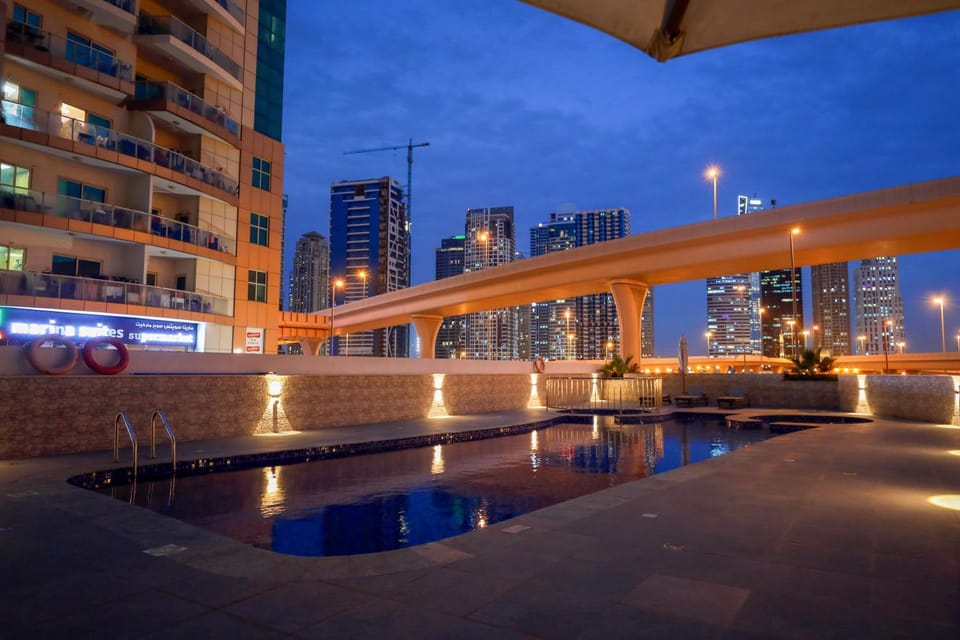 IDLE 1Bed Marina POOL &JBR BEACH Apartment in Dubai