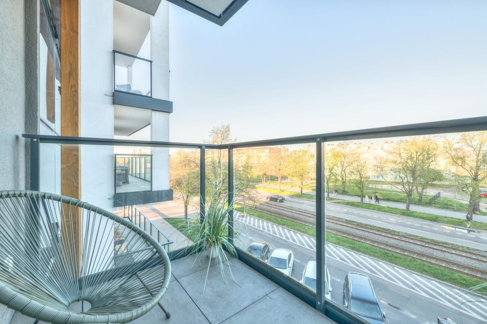 Spring, View (from property/room), Balcony/Terrace