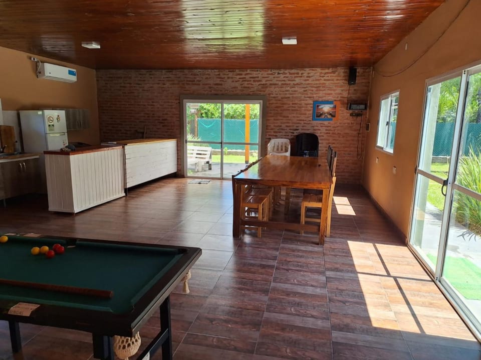 Game Room, Dining area