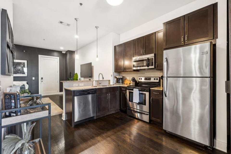 Legends Loft Modern Stay Near Vandy on West End House in Nashville