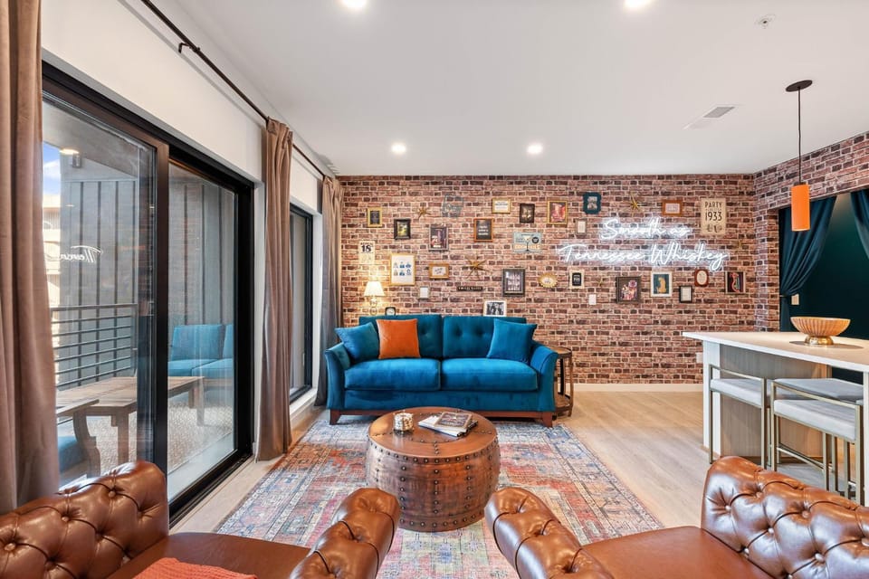 Walk to Downtown Nash from The Speakeasy Pool, Gym, Parking and More, Amazing Location House in The Gulch