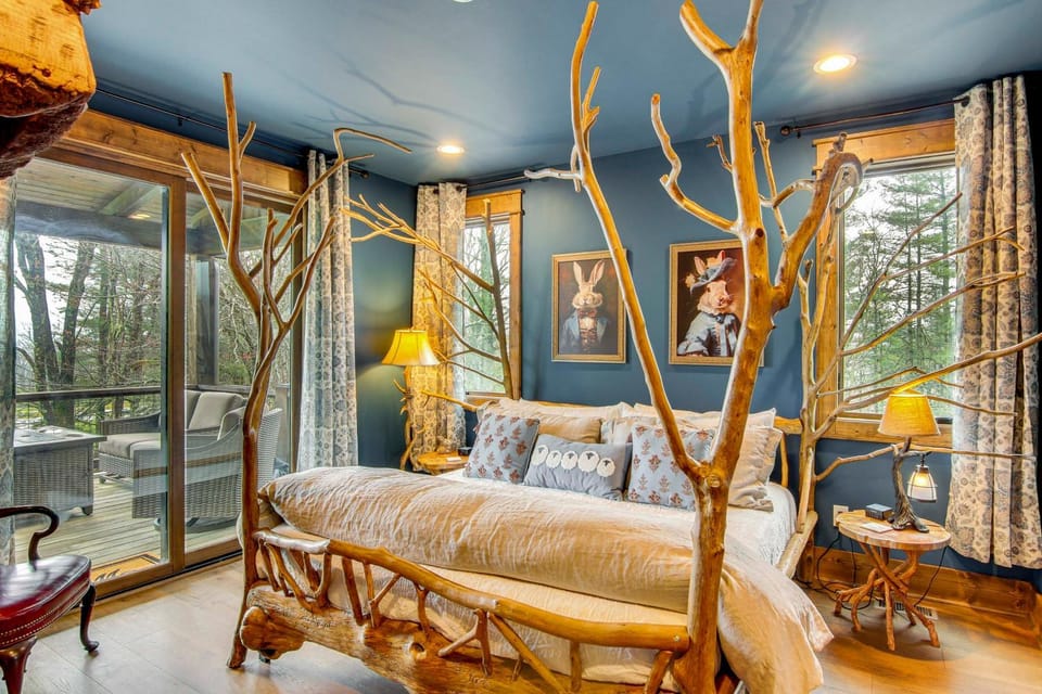 Scenic Sanctuary w/ Mtn Views: Glenville Lodge House in Tennessee