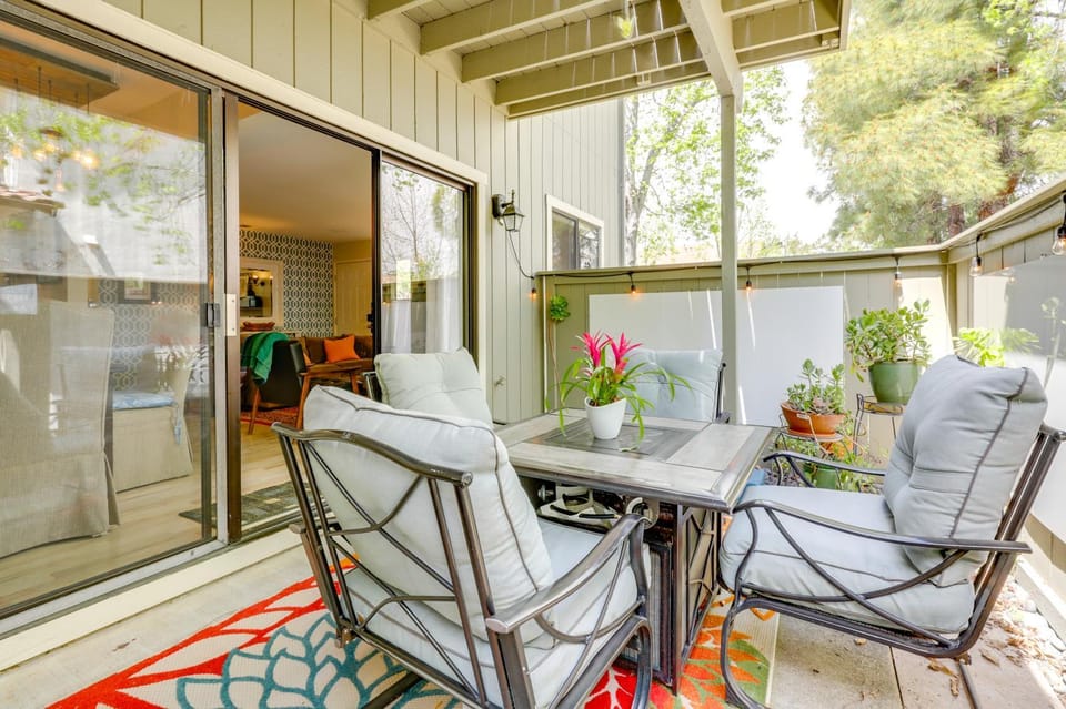 Private Patio & Workspace: Quiet Sonoma Condo! House in Sonoma
