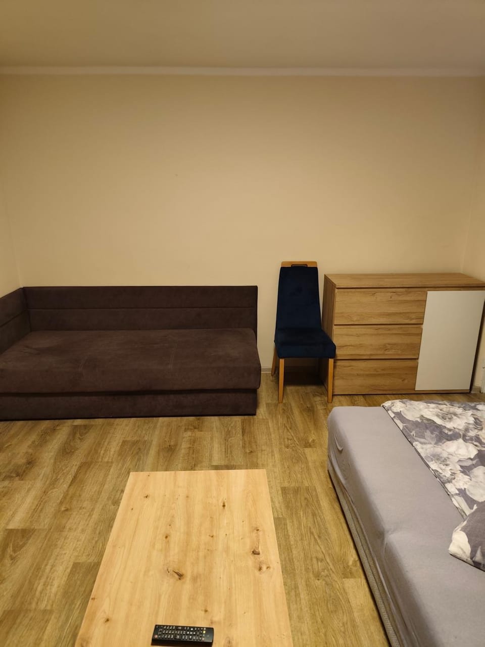 Całe mieszkanie 2 pokojowe,super lokalizacja ,w wieżowcu z pięknym widokiem,2 duże łóżka,i 1 jednonosobowe Apartment in Poland