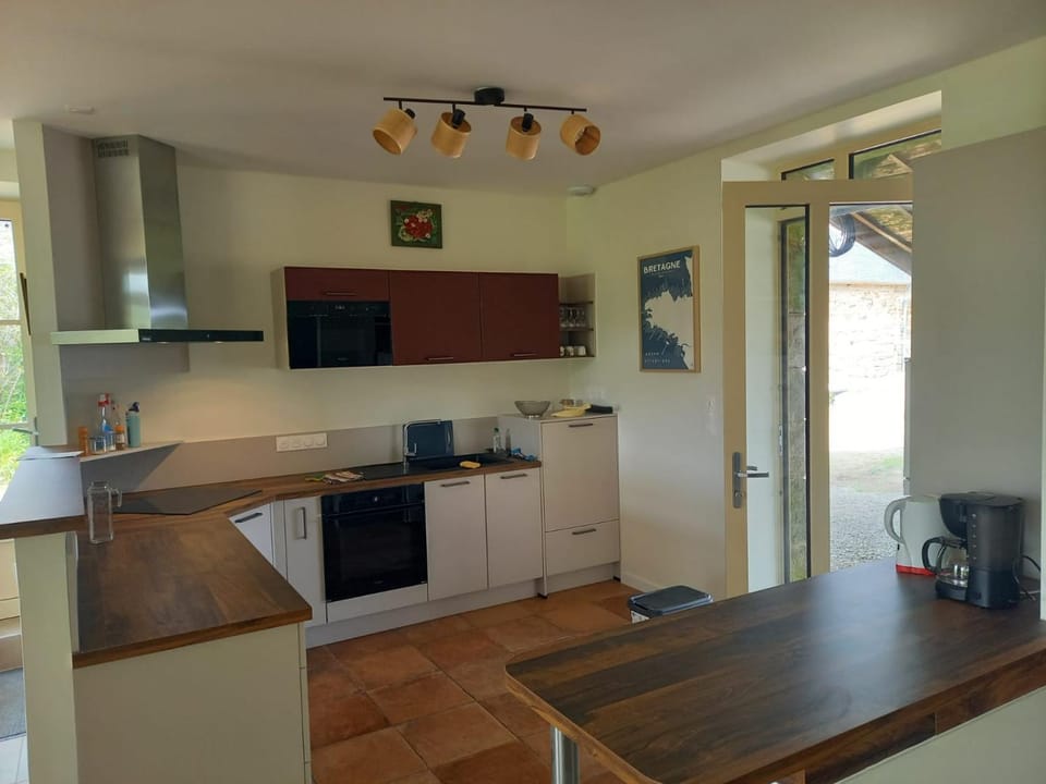 Dining area, dishwasher, stove, kitchen
