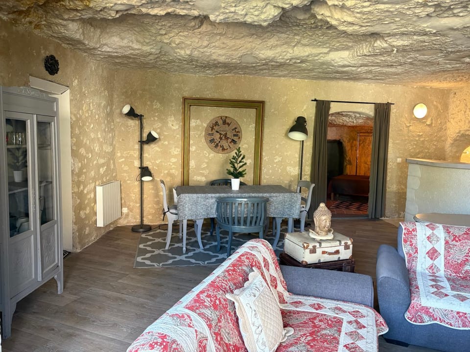 Le Lavandier House in Centre-Val de Loire
