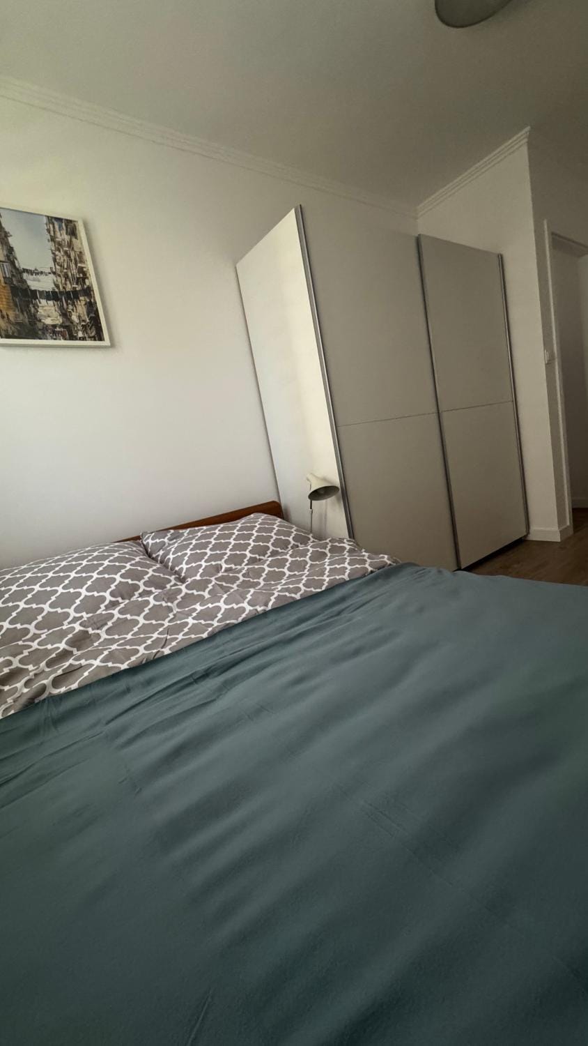 Bed, Photo of the whole room, Bedroom, wardrobe