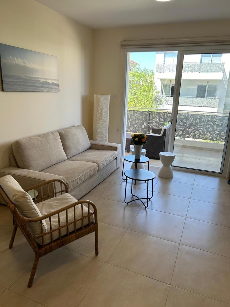 Cozy 2-Bedroom Beach Flat Apartment in Paralimni