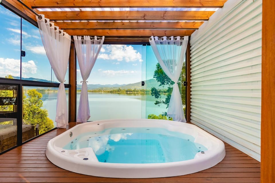 Natural landscape, Hot Tub, Lake view