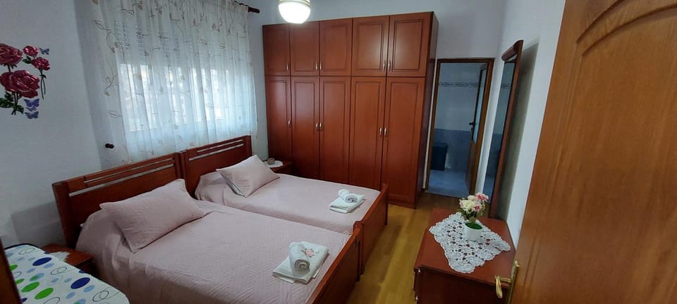 SHEHU GUEST HOUSE DOWNTOWNn Apartment in Tirana